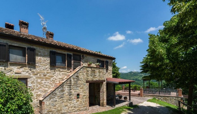 Farmhouse in hilly area swimming pool and panoramic terrace