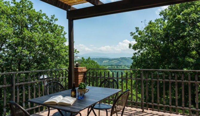 Farmhouse in hilly area swimming pool and panoramic terrace