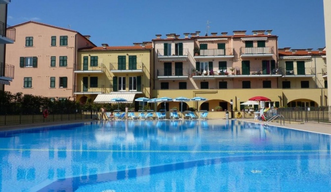 Appartamento Vista mare con Piscina Cala di Sole