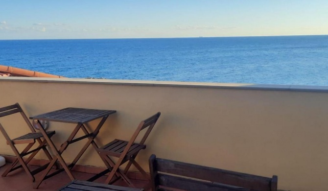 Terrazza cielo e mare