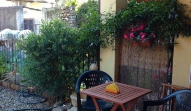 Appartamento a schiera con giardino