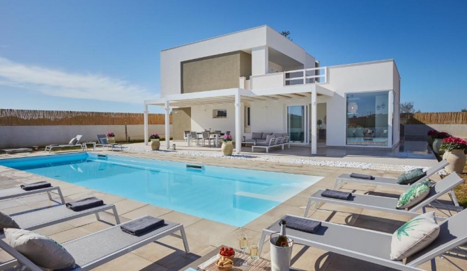 Sariva Villa CaseSicule - heated Pool, Beach at 50 m