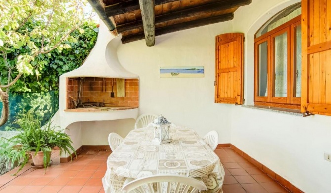 Suave Villa in La Ciaccia with Garden and Roof Terrace