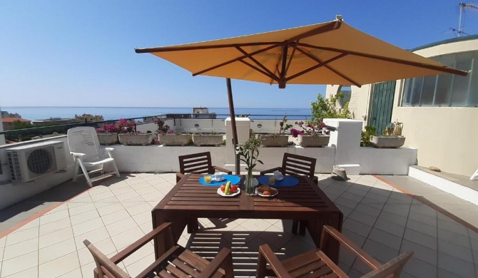 La terrazza tra il Mare e gli Ulivi by Holiday World