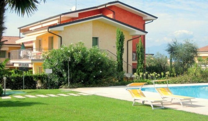 Holiday home with Nicely Decorated Interior near lake Garda