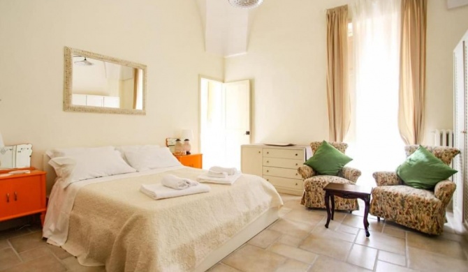 Palazzo Candido - City Centre Apartment SIT