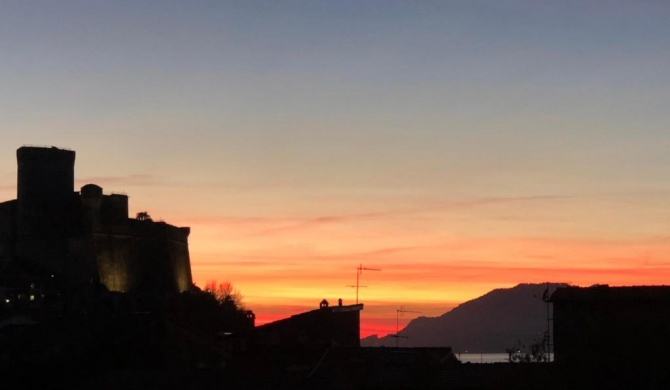 BLU DI LERICI - zona tranquilla due passi dal mare