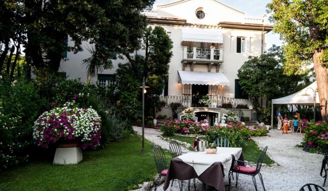 Hotel Club i Pini - Residenza d'Epoca in Versilia