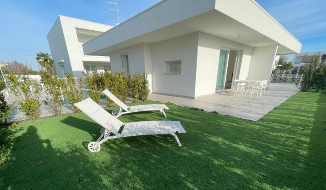 JESOLO GROUND FLOOR FLAT WITH POOL - family apartments